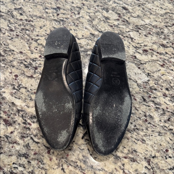 Chanel Calfskin Black Quilted Women's Flats 38.5 - Picture 3 of 3